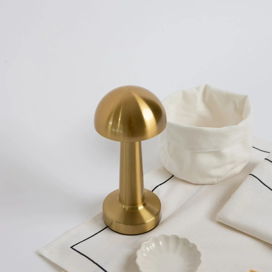 Candeeiro de Mesa LED com Sensor Touch e Bateria Recarregável Dourado Design Cogumelo