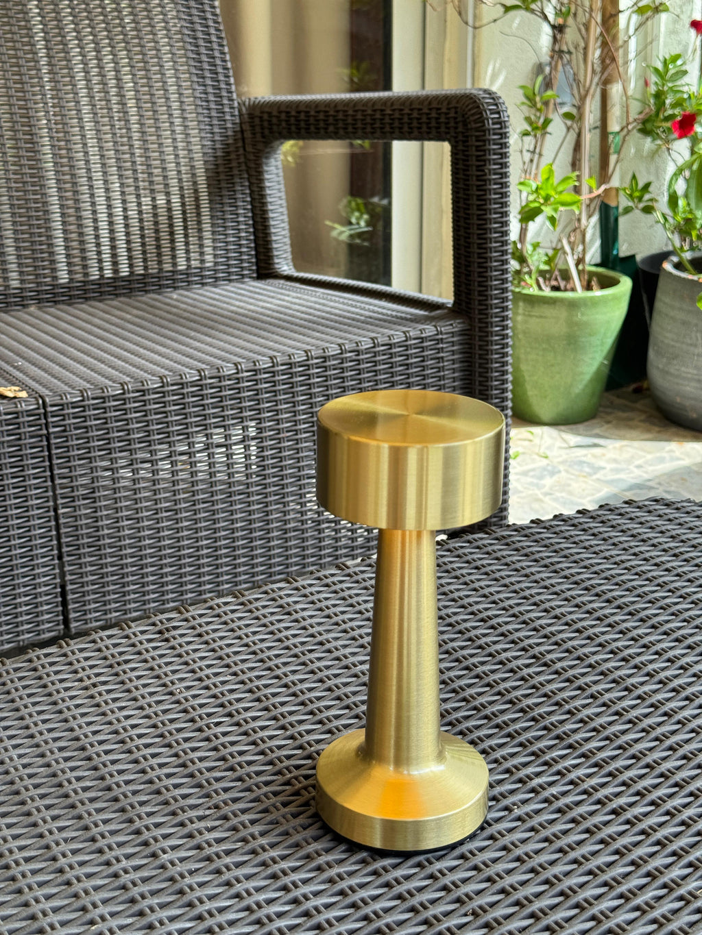 Candeeiro de Mesa LED com Sensor Touch e Bateria Recarregável Design Cogumelo c/ Topo Liso Dourado